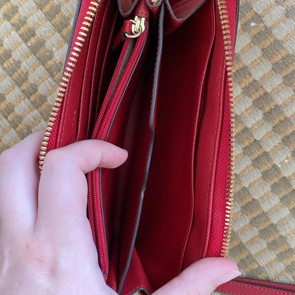 Michael Kors Large Red Leather Wristlet Wallet - Picture 5 of 7